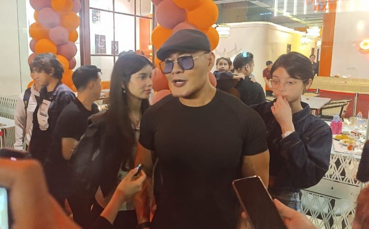 Deddy Corbuzier berharap Restoran Padang Gadang Barubah dapat memberikan pengalaman kuliner yang tak terlupakan kepada pengunjung, menjadikannya sebagai destinasi utama bagi penggemar masakan Padang, khususnya yang ada di Cikarang, Kabupaten Bekasi.