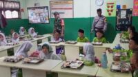 Pelaksanaan Makan Bergizi Gratis (MBG) di RA Al Hikmah, Kecamatan Pebayuran, Kabupaten Bekasi.