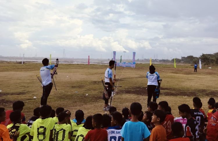 Surya Karaba Academy Sport Center di Desa Sukaraya, Kecamatan Karangbahagia menjadi langkah strategis dalam upaya meningkatkan pembinaan olahraga prestasi di Kabupaten Bekasi.