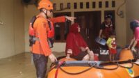 Badan Penanggulangan Bencana Daerah (BPBD) Kabupaten Bekasi mencatat hingga Selasa (11/03) pagi banjir masih menggenangi dua kecamatan di wilayah Kabupaten Bekasi. Dari total 14 kecamatan yang terdampak banjir pekan lalu, saat ini titik banjir tersisa di Kecamatan Babelan dan Tarumajaya.