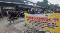Pemerintah Kabupaten Bekasi mendapati adanya lahan di atas sempadan Kali Baru, Jalan Raya Sumberjaya, Kecamatan Tambun Selatan, yang memiliki sertifikat. Lahan tersebut digunakan untuk berbagai usaha seperti jasa pembuatan kusen, laundry dan rumah toko (ruko).