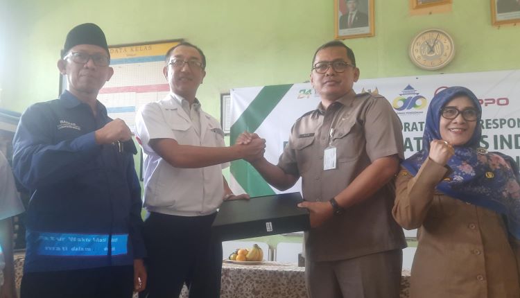 PT Nippo Mechatronics Indonesia menunjukkan kepeduliannya terhadap dunia pendidikan dengan menyalurkan program Corporate Social Responsibility (CSR) berupa 25 unit laptop untuk SDN Telajung 04, Kecamatan Cikarang Barat, Kabupaten Bekasi. Bantuan ini disalurkan melalui Baznas Kabupaten Bekasi sebagai respon atas musibah angin puting beliung yang sebelumnya melanda sekolah tersebut.