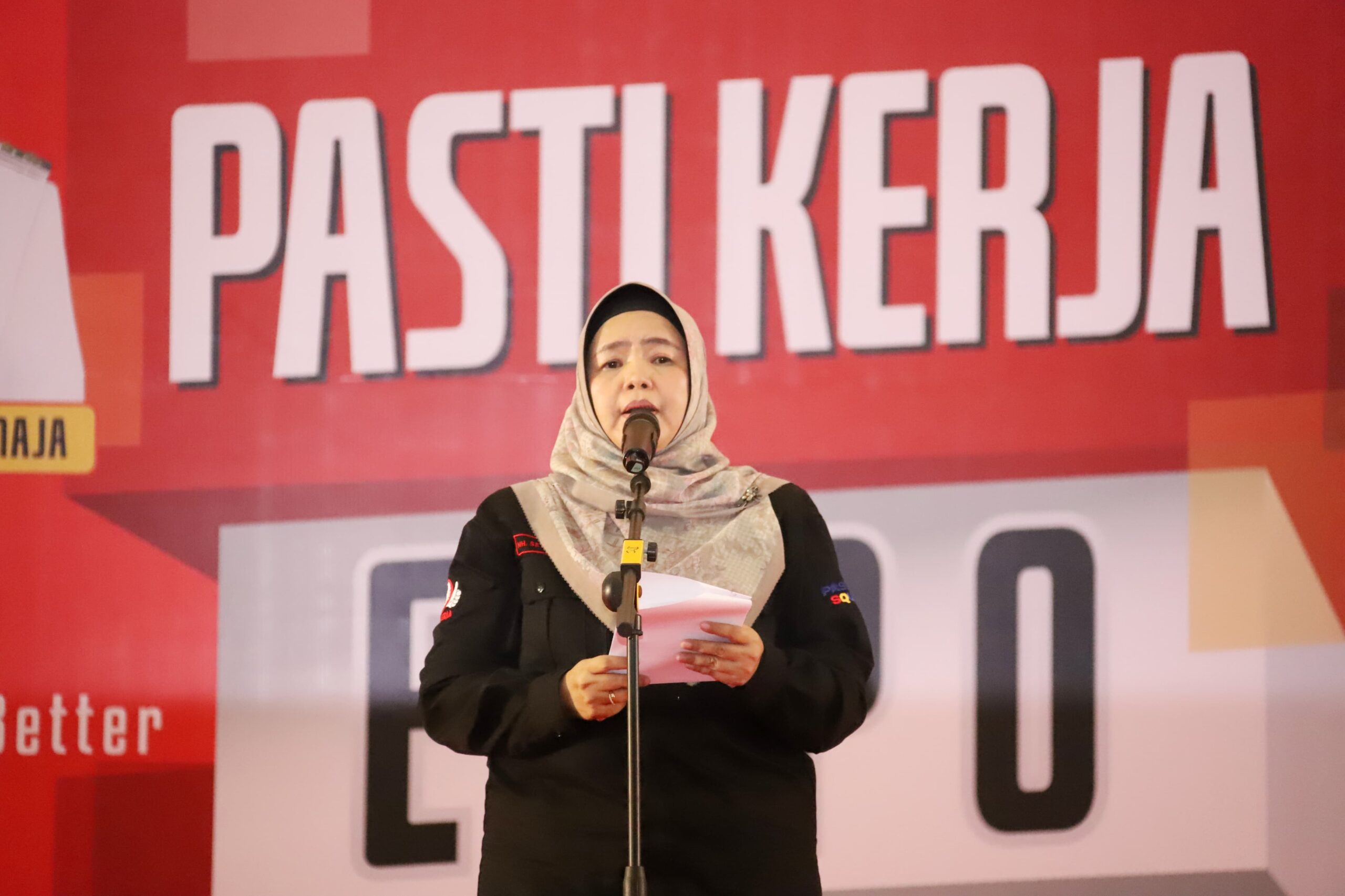 Pelaksana Tugas (Plt) Kepala Dinas Tenaga Kerja Kabupaten Bekasi, Nur Hidayah