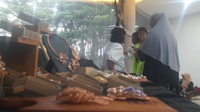 Pada tahap awal, Wibawamukti Creative Hub menyediakan 8 dari 17 subsektor ekonomi kreatif yang dapat dimanfaatkan. Beberapa di antaranya adalah musik, seni rupa, kriya, seni pertunjukan, fesyen, fotografi, dan film. Sedangkan subsektor lainnya akan dikembangkan secara bertahap.
