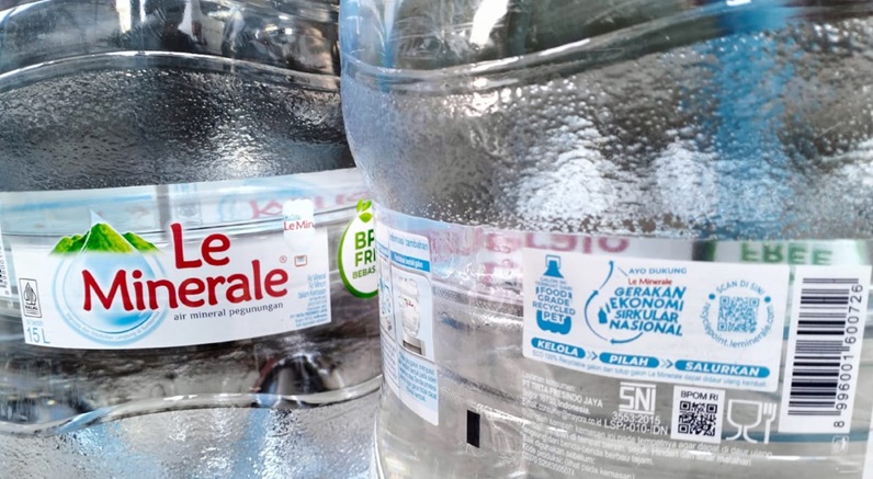 Air minum dalam kemasan (AMDK) Le Minerale menjadi sorotan setelah diduga menjadi target kampanye hitam (black campaign) di sejumlah platform media sosial seperti Instagram, TikTok, dan X. Kampanye ini diduga dilakukan secara terorganisir dalam beberapa pekan terakhir, dengan tujuan merusak reputasi merek tersebut.