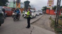 Untuk mengatasi kemacetan yang sering terjadi di pertigaan Bah Kilong, Jalan KH. Raden Ma'mun Nawawi, Desa Sukasari, Kecamatan Serang Baru, Kabupaten Bekasi, pihak kepolisian akan melakukan uji coba rekayasa lalu lintas. Langkah ini akan dimulai pada Senin (28/07) pagi, pukul 06.00 hingga 08.00 WIB.