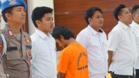 Kepolisian berhasil mengungkap kasus kekerasan seksual terhadap seorang anak perempuan berusia 13 tahun berinisial NAS di Cikarang Selatan, Kabupaten Bekasi. Pelaku, RS (34), yang merupakan ayah tiri korban, ditangkap setelah sempat melarikan diri dan bersembunyi di Kampung Burujul, Cisempur, Cibalong, Kabupaten Tasikmalaya pada 8 Juli 2025 sekitar pukul 14.00 WIB.