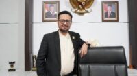 Ketua DPRD Kabupaten Bekasi, Ade Sukron mendorong Bupati Bekasi, Ade Kuswara Kunang, untuk segera mengisi kekosongan jabatan Sekretaris Daerah (Sekda) yang saat ini belum terisi.