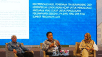 Sekretaris Daerah Kabupaten Bekasi, Dedy Supriyadi saat menghadiri kegiatan Asistensi dan Supervisi Pembentukan UPTD/BLUD Pengelolaan Sampah yang berlangsung di GH Universal Hotel, Bandung, pada Kamis (14/08).
