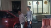 Seorang kakek berinisial DP (61) akhirnya berhasil ditangkap oleh pihak kepolisian atas dugaan kasus pencabulan terhadap anak di bawah umur. Penangkapan dilakukan pada Rabu (27/08) dini hari di wilayah Cakung, Jakarta Timur, setelah lebih dari dua tahun kasus tersebut dilaporkan oleh keluarga korban ke Polres Metro Bekasi.