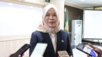 Bupati Bekasi, Ade Kuswara Kunang, melantik Ida Farida sebagai Penjabat (Pj) Sekretaris Daerah (Sekda) Kabupaten Bekasi, Senin (15/09). Pelantikan Ida dilakukan tiga pekan lebih usai penunjukannya sebagai Pelaksana Harian (Plh) Sekda Kabupaten Bekasi pada Jum’at 22 Agustus 2025 lalu.