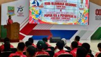 Kepala Dinas Kebudayaan, Pemuda dan Olahraga (Disdbupora) Kabupaten Bekasi, Iman Nugraha saat membuka peringatan Haornas 2025 sekaligus pelepasan kontingen Kabupaten Bekasi di ajang POPDA XIV Jawa Barat dan PEPARPERDA IV, Jum'at (12/09).