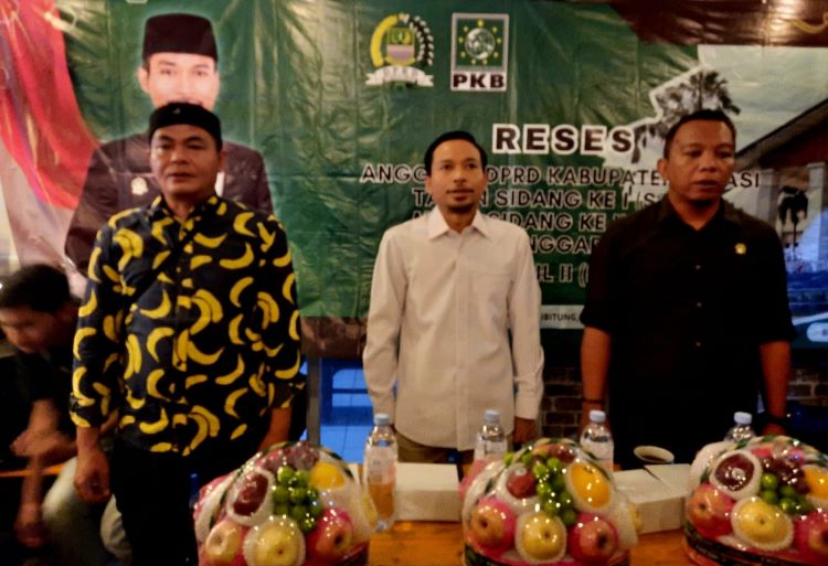 Anggota DPRD Kabupaten Bekasi dari Fraksi Partai Kebangkitan Bangsa (PKB), Ombi Hari Wibowo, menggelar reses masa sidang ke tiga tahun 2025 pada Sabtu (06/09).
