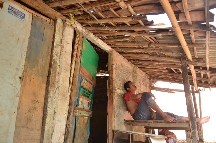 Pemerintah Kabupaten Bekasi akan menaikan anggaran untuk program Rumah Tidak Layak Huni (Rutilahu) dari semula Rp20 juta menjadi Rp40 juta per unit di tahun 2026. Kenaikan ini dilakukan sebagai respons terhadap meningkatnya harga material bangunan dan upah tenaga kerja.