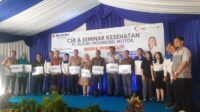 Selain menggelar seminar kesehatan untuk mencegah penyakit DBD dan Cikungunya, PT Suzuki Indomobil Motor dan PT Harrosa Darma Nusantara juga memberikan bantuan alat kesehatan dan 1500 1.500 paket beras untuk warga Desa Sukamahi, Kecamatan Cikarang Pusat, Kabupaten Bekasi.