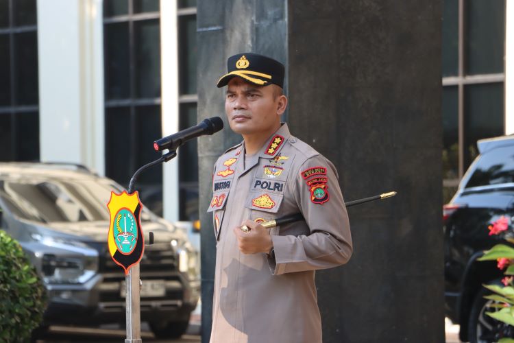 Kapolres Metro Bekasi, Kombes Pol Mustofa