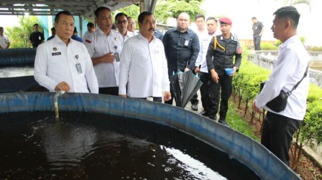 ketahanan pangan lapas cikarang Menteri Imigrasi dan Pemasyarakatan (Imipas) Agus Andrianto saat mengunjungi Lapas Kelas IIA Cikarang, Kabupaten Bekasi.