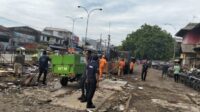 pkl pasar cikarang Petugas melakukan pembongkaran bangunan lama di area Pasar Cikarang yang akan dijadikan tempat relokasi bagi PKL Simpang SGC.