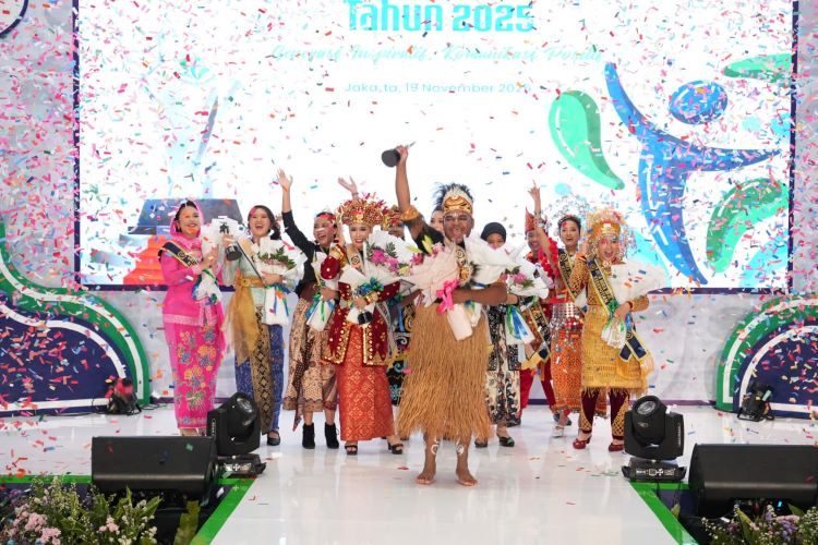 BPJS Kesehatan secara resmi mengukuhkan para finalis Duta Muda BPJS Kesehatan 2025 dalam acara Malam Penganugerahan Duta Muda BPJS Kesehatan. Acara ini menjadi momen penting bagi generasi muda dari berbagai daerah di Indonesia untuk berkontribusi dalam meningkatkan literasi dan edukasi terkait Program Jaminan Kesehatan Nasional (JKN).