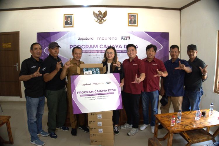 LippoLand kembali menunjukkan komitmennya terhadap masyarakat sekitar melalui program sosial bertajuk Cahaya Desa. Dalam program ini, sebanyak 1.000 lampu LED telah disalurkan kepada masyarakat di 8 desa yang berada di sekitar kawasan Lippo Cikarang Cosmopolis (LCC), yakni Desa Cibatu, Cicau, Sukasari, Sukadami, Serang, Sukaresmi, Pasirsari, dan Jayamukti.