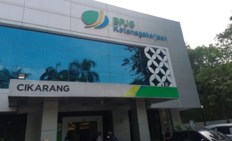 Hingga Oktober 2025, dari total 179 desa yang ada di Kabupaten Bekasi, tercatat masih ada 125 desa yang aparaturnya belum terlindungi oleh Badan Penyelenggara Jaminan Sosial Ketenagakerjaan (BP Jamsostek).