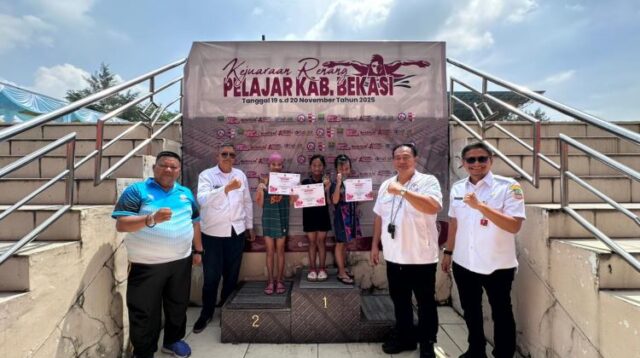 Sebanyak 280 pelajar dari 60 sekolah di Kabupaten Bekasi berpartisipasi dalam Kejuaraan Renang Antar Pelajar yang digelar pada 19-20 November 2025. Kegiatan ini berlangsung di Aquatik Center Wibawa Mukti, Kelurahan Sertajaya, Kecamatan Cikarang Timur. 