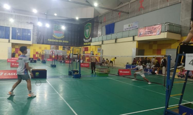 Sebanyak 197 atlet bulutangkis dari 23 klub turut ambil bagian dalam Kejuaraan Kabupaten (Kejurkab) PBSI Kabupaten Bekasi Tahun 2025.