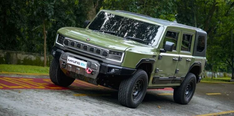 PT Pindad meluncurkan kendaraan taktis bertenaga listrik Pandu, yang menggunakan platform Maung MV3. ©dok. PT Pindad