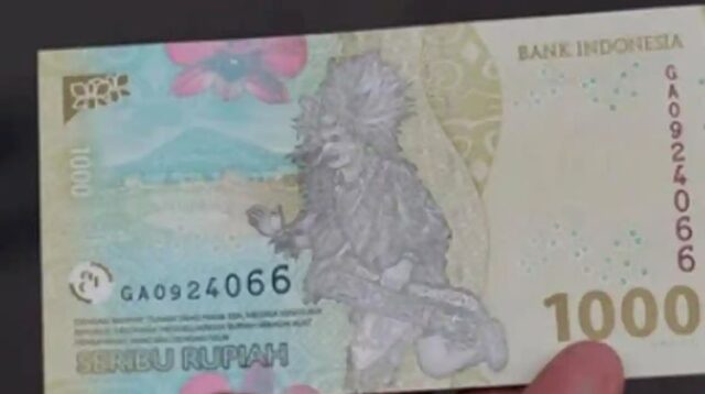 Dewan Perwakilan Rakyat (DPR) RI siap membahas Rancangan Undang-Undang (RUU) Redenominasi Rupiah. Hal ini menyusul rencana pemerintah untuk menyederhanakan nominal mata uang dari Rp1.000 menjadi Rp1 sebagai bagian dari upaya modernisasi sistem keuangan nasional.