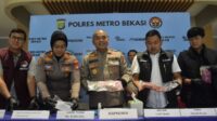 Polisi berhasil mengungkap kasus peredaran narkoba di Kabupaten Bekasi. Sebanyak 124,28 gram sabu serta 1.557 pil ekstasi dengan nilai total mencapai Rp759,5 juta disita. Narkoba itu rencananya untuk dipasarkan ke pengguna yang akan dipakai saat malam tahun baru.