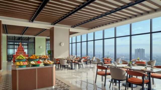 Dengan perpaduan harmoni cita rasa Timur Tengah dan Nusantara hingga suasana hangat di ketinggian kota Bekasi, Djaman Doeloe Restaurant siap menjadi destinasi berbuka puasa yang tak terlupakan saat Ramadan nanti.