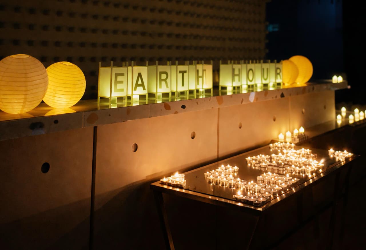 Sebagai bentuk komitmen nyata terhadap pelestarian bumi, FOX Lite Hotel Cikarang turut berpartisipasi dalam gerakan global Earth Hour yang dilaksanakan pada Sabtu, 28 Maret 2026.