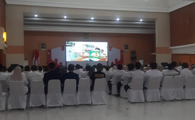 Musyawarah Rencana Pembangunan (Musrenbang) untuk Rencana Kerja Pemerintah Daerah (RKPD) Tahun 2027 yang diselenggarakan Pemerintah Kabupaten Bekasi diwarnai dengan ketidakhadiran para kepala desa. Dari 179 desa yang tersebar di 23 kecamatan hanya segelintir kepala desa yang hadir dalam acara tersebut.