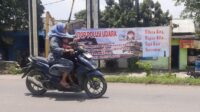 Polusi udara menjadi salah satu dampak lingkungan dari keberadaan pabrik atau industri yang beroperasi berdekatan dengan pemukiman warga di Kabupaten Bekasi.
