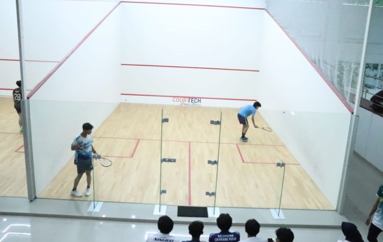 Cabang olahraga squash sebagai cabang baru yang mulai diperkenalkan kepada pelajar pada Popda Kabupaten Bekasi 2026.