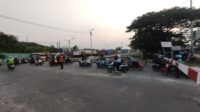 Perlintasan sebidang Lemahabang di Desa Simpangan, Kecamatan Cikarang Utara, Kabupaten Bekasi.