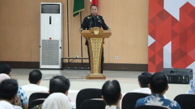 Sekretaris Daerah Kabupaten Bekasi, Endin Samsudin menghadiri kegiatan Sosialisasi Program Donasi JKN. Bertempat di Gedung Swatantra Wibawa Mukti Komplek Pemkab Bekasi Cikarang Pusat, Jum'at (19/06).