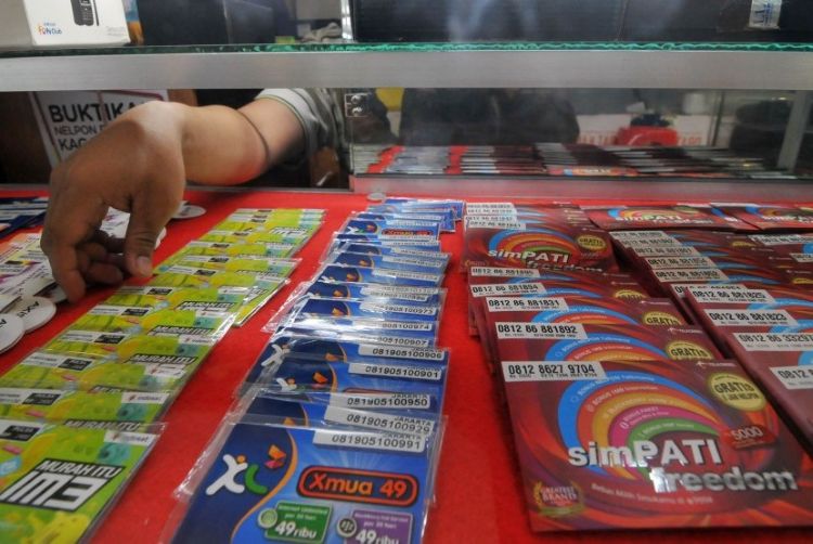 Iustrasi penjualan kartu perdana (sim card).