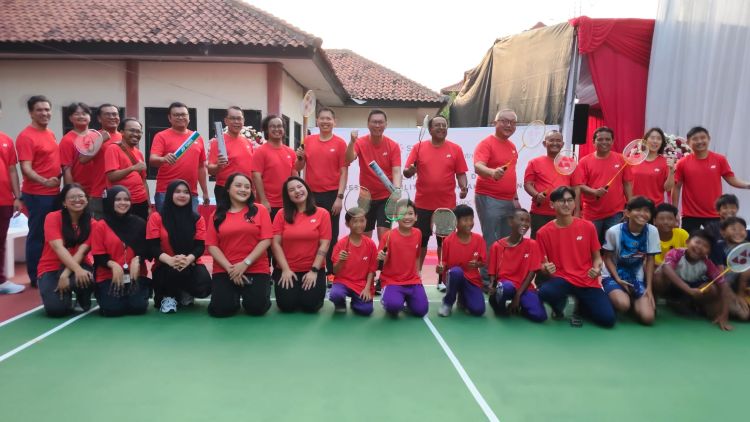 Selain sebagai sarana olahraga, lapangan bulu tangkis yang dibangun oleh STT GDC dan dikelola oleh pihak Kecamatan Cikarang Pusat itu diharapkan dapat dimanfaatkan oleh sekitar 10.000 warga sebagai sarana rekreasi, dan mempererat hubungan sosial antarwarga.