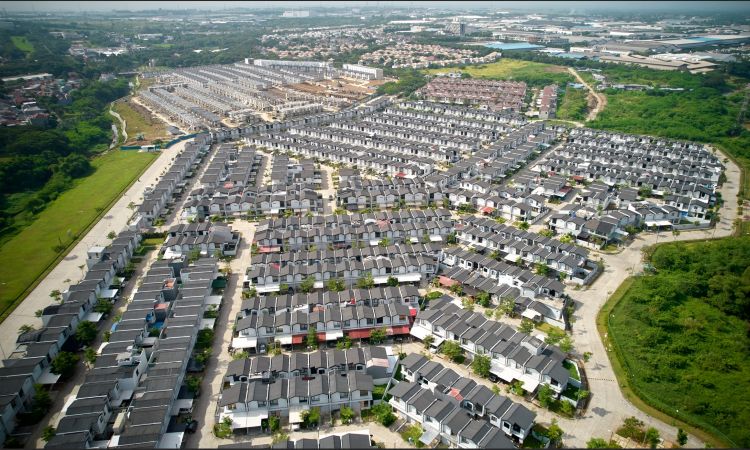 Kenaikan pra-penjualan ditopang oleh penjualan rumah tapak, apartemen, dan unit komersial di Lippo Cikarang. Selama Januari–Juni 2026, LPCK membukukan penjualan sebanyak 956 unit.