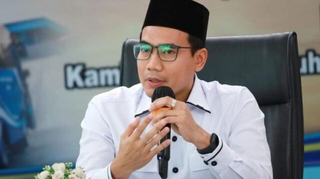 Mantan Direktur Usaha Perumda Tirta Bhagasasi, Ade Effendi Zarkasih (AEZ)
