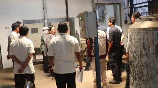 Pemerintah Kabupaten Bekasi mulai melakukan penertiban Pajak Air Tanah (PAT) dengan memeriksa administrasi dan melakukan verifikasi lapangan terhadap tujuh perusahaan. Dari pemeriksaan perdana tersebut, petugas masih menemukan sejumlah sumur air tanah yang digunakan perusahaan namun belum seluruhnya mengantongi izin.