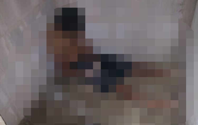 Seorang pekerja bangunan berinisial SH (39), asal Kabupaten Majalengka, ditemukan meninggal dunia di sebuah bangunan ruko yang terletak di kawasan Pasar Tegal Danas, Desa Hegarmukti, Kecamatan Cikarang Pusat, Kabupaten Bekasi, Kamis (02/07) malam. Korban diduga tewas akibat tersengat aliran listrik saat merenovasi bagian kamar mandi.