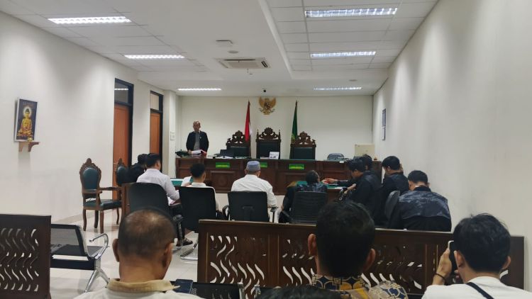 Nyumarno beserta dua terdakwa lainnya kembali mengajukan pengalihan tahanan dari rutan menjadi tahanan kota. Tugas konstitusi sebagai anggota dewan diharapkan menjadi faktor urgensi yang akan dipertimbangkan majelis hakim untuk mengabulkan permohonan tersebut.