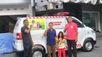AMBULANS DESA JAYASAMPURNA Kesiapsiagaan Ambulans Desa Jayasampurna salah satunya dirasakan warga Perumahan Villa Lestari setelah seorang anak berusia 12 tahun harus diantar untuk mendapatkan penanganan medis akibat terjatuh di kamar mandi.