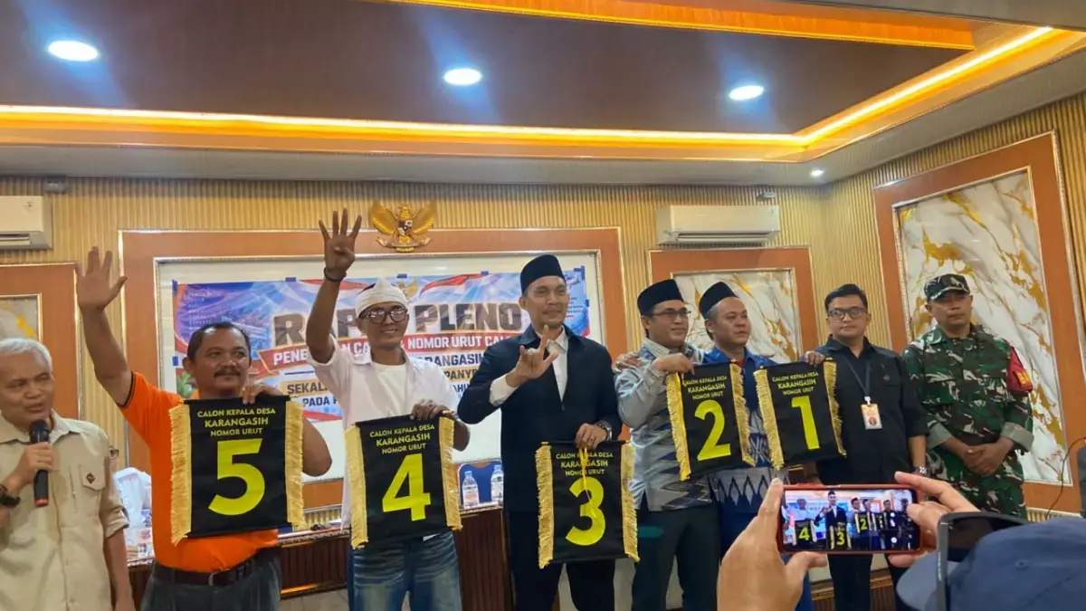 Lima calon Kepala Desa Karangasih, Kecamatan Cikarang Utara, Kabupaten Bekasi, telah mendapatkan nomor urut untuk mengikuti Pilkades Serentak 2026.