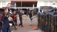 Kepolisian mengingatkan seluruh peserta dan pendukung Pilkades Serentak 2026 di Kabupaten Bekasi untuk mewaspadai potensi gesekan setelah pemungutan suara.