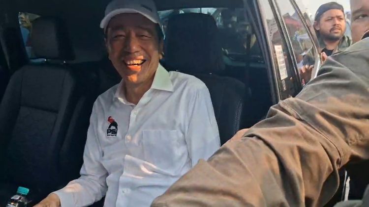 Jokowi saat menghadiri Rapat Koordinasi Daerah (Rakorda) DPD PSI Kabupaten Bekasi di Cikarang Timur, Kabupaten Bekasi, Minggu (27/09).
