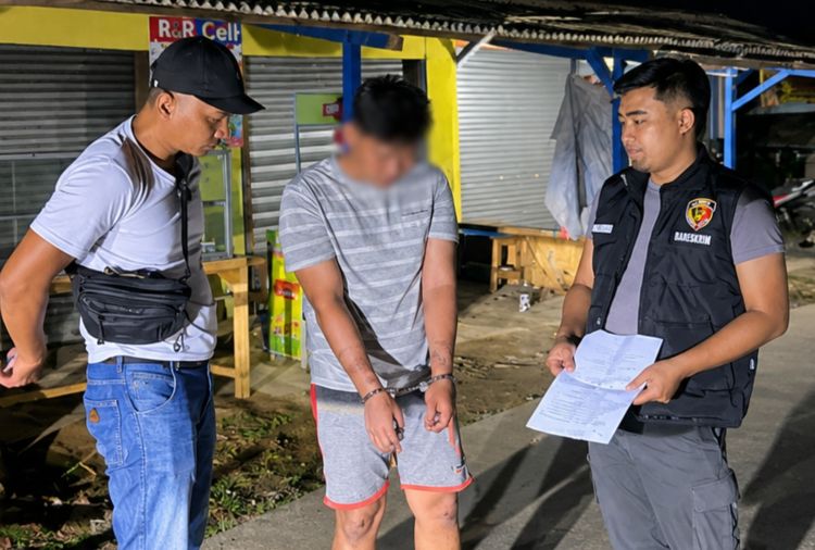 BEGAL CIBARUSAH Polisi mengamankan seorang pemuda berinisial OD (22) yang diduga terlibat dalam aksi pencurian dengan kekerasan (curas) sepeda motor alias begal. OD diduga memiliki keterkaitan dengan 12 laporan kasus serupa di wilayah hukum Polres Metro Bekasi dan sekitarnya.