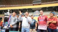 Ketua DPD RI Sultan Bachtiar Najamudin saat membuka Turnamen BLISPI Youth Cup V di Stadion Wibawamukti, Kelurahan Sertajaya, Kecamatan Cikarang Timur, Kabupaten Bekasi, Minggu (25/10).